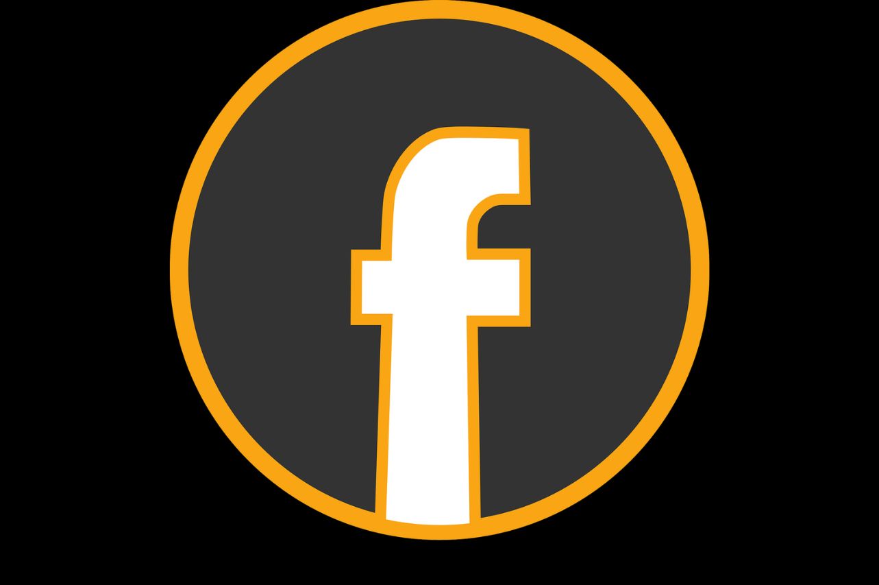 Groupes Facebook de rencontre : bon plan  ?